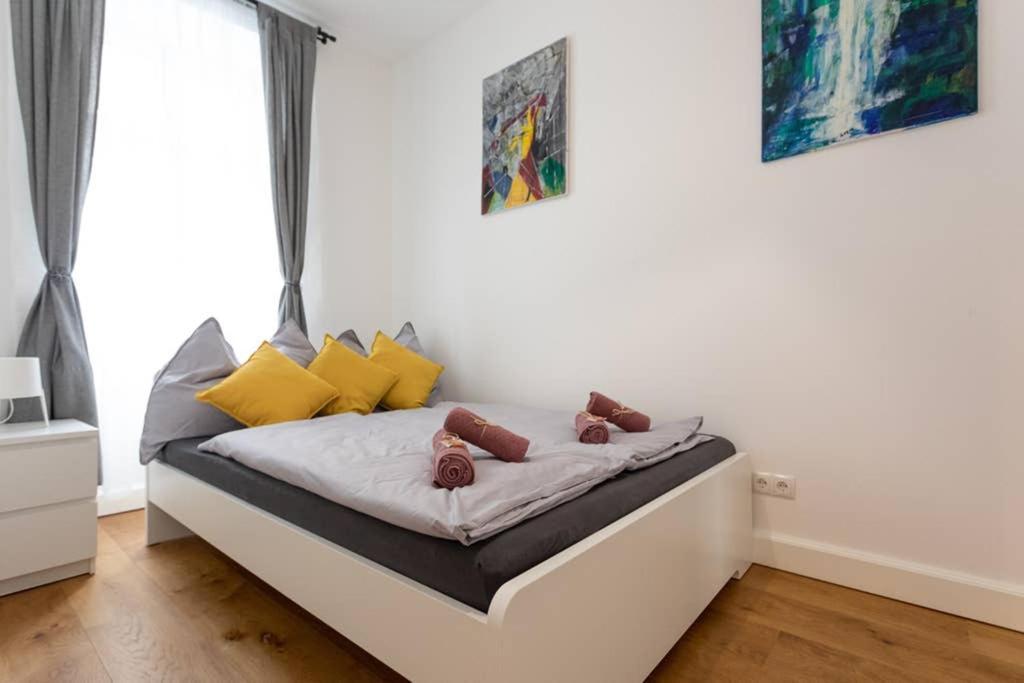 וינה 14 C&J'S Apartment מראה חיצוני תמונה